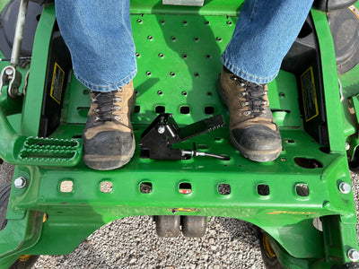 44JM70-5-A2 GrassFlap Direct Bolt with Steel Blocker Plate and SE Pedal Includes John Deere No-Drill Mount for 7-iron Deck GrassFlap GrassFlap 